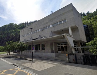 Gizon bat atxilotu dute Oñatin goxoki-denda batean droga saltzeagatik