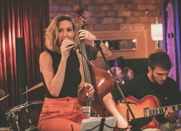 Swing Collective, eguenean, Taupa tabernan