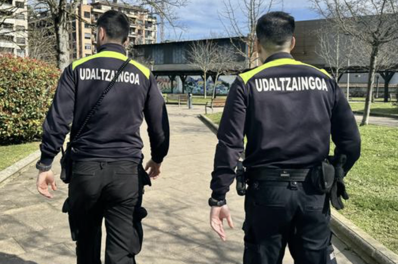 Presarik ez udaltzainak  suzko armez hornitzeko