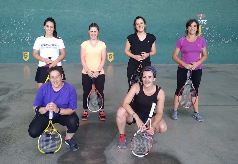 Elgetako bi bikotek jokatuko dute, bihar, Bergarako frontenis txapelketako finala