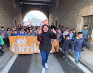 Herriko 30 eragilek hartu dute parte Elgetako Herri Korrikan