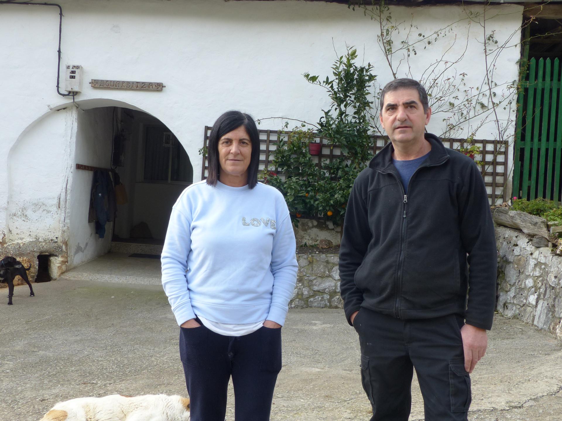 "Leihoak itxita ditugu, ezin dugu etxea aireztatu ere egin"
