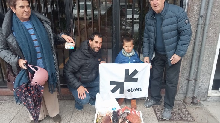 Presoen aldeko mariskadaren zozketak baditu irabazleak