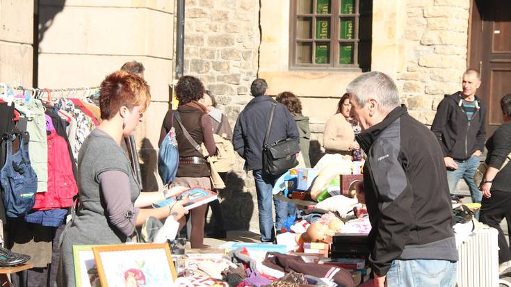 33 postu Bergarako Domeka Azokan