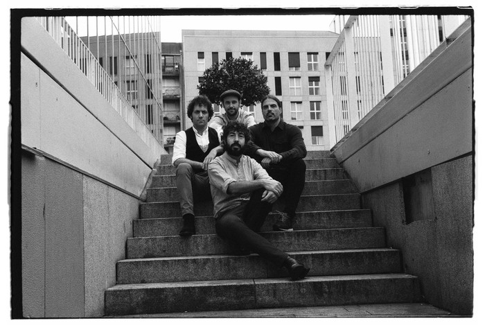 Soinu kaletar dotorea, garai bateko zaporearekin