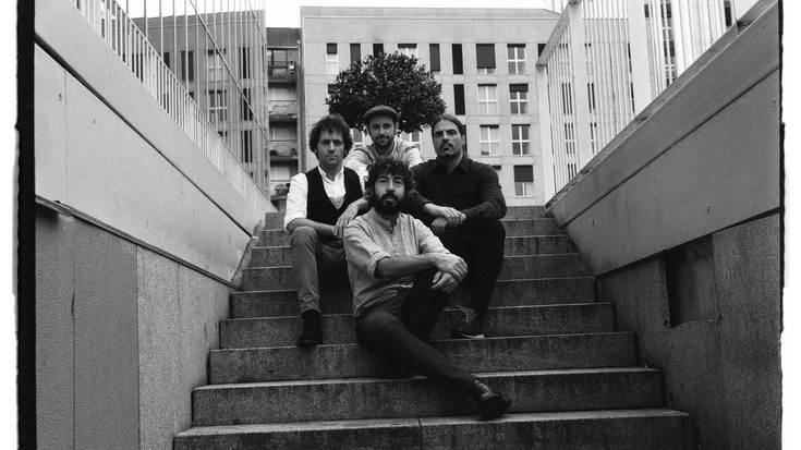 Soinu kaletar dotorea, garai bateko zaporearekin