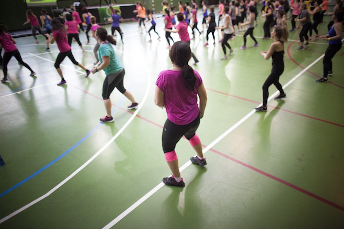 Bihar egingo duten Zumba ikastaroan parte hartzeko aukera dago oraindik