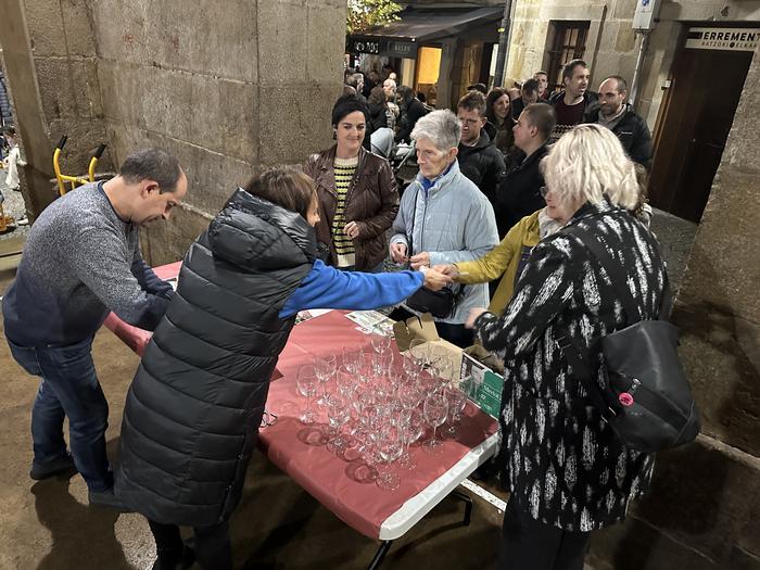 Ardo mota ugari aukeran, beste behin, kroketekin lagunduta