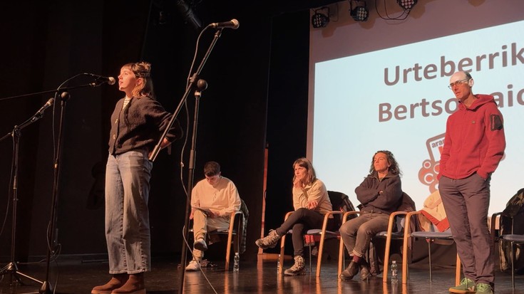 Urte berriko bertso saioa, Aramaion