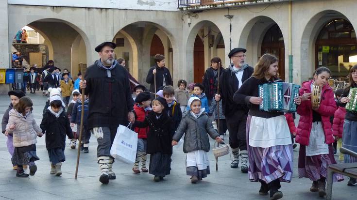 Santa Ageda egunez ere kantuan