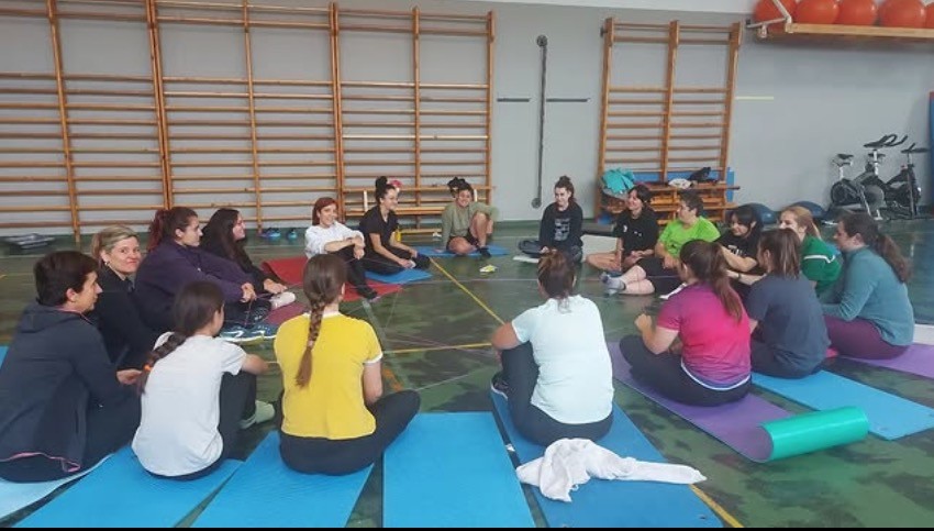 Autodefentsa feministarako tailerra izango da zapatu goizean gimnasioan