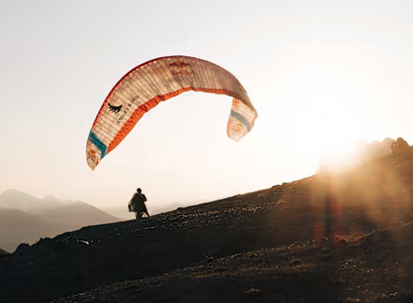 Mendi parapente lasterketa. Mattin Iñiguez