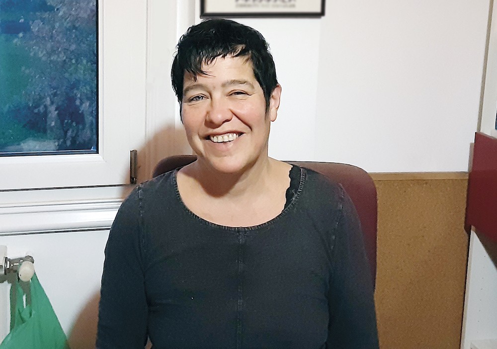 Marta Luxan: "Gizartea zerbaitek definitzen badu, hori zibilizazio-krisia da"
