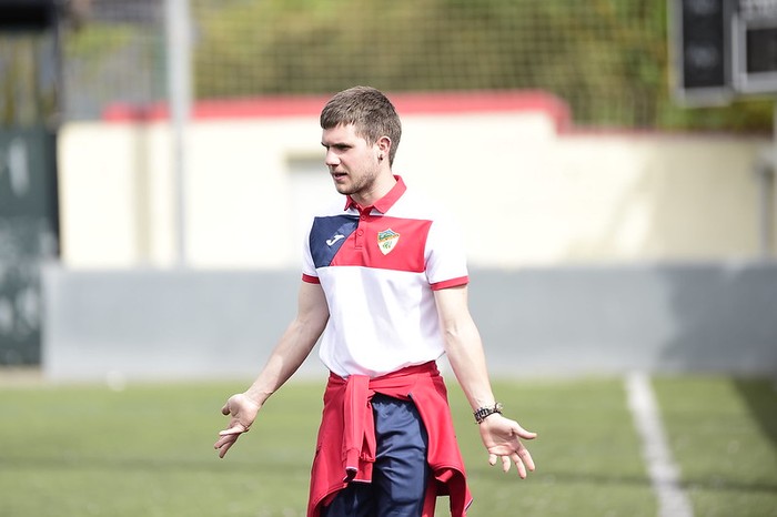 Unai Garaik entrenatuko du Aloña Mendiko gorengo mailako taldea datorren denboraldian