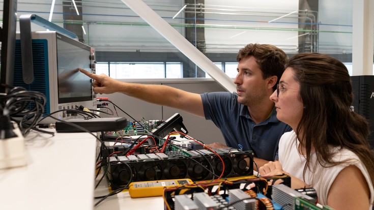 Autoendako haririk gabeko kargagailuak garatu dituzte Ikerlanek eta Floox-ek