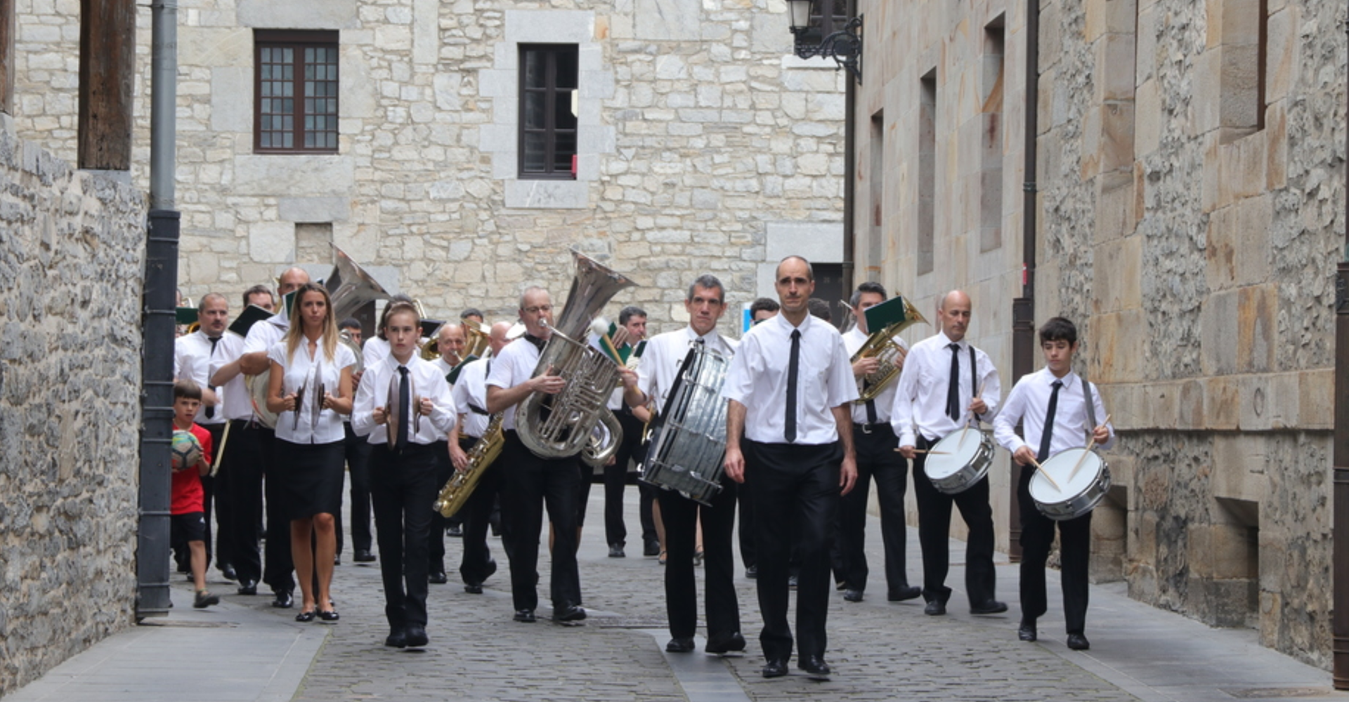 Bergarako musika bandak, hitzordu bikoitza asteburuan