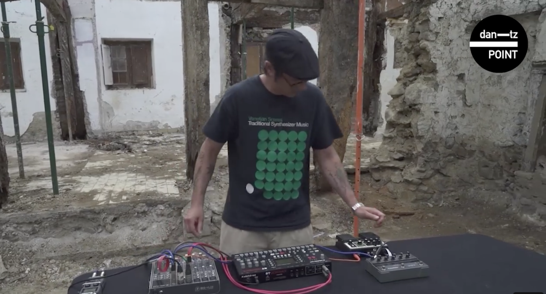 Musika elektronikoa 'streaming' bidez, Arrasateko Gomestio baserritik