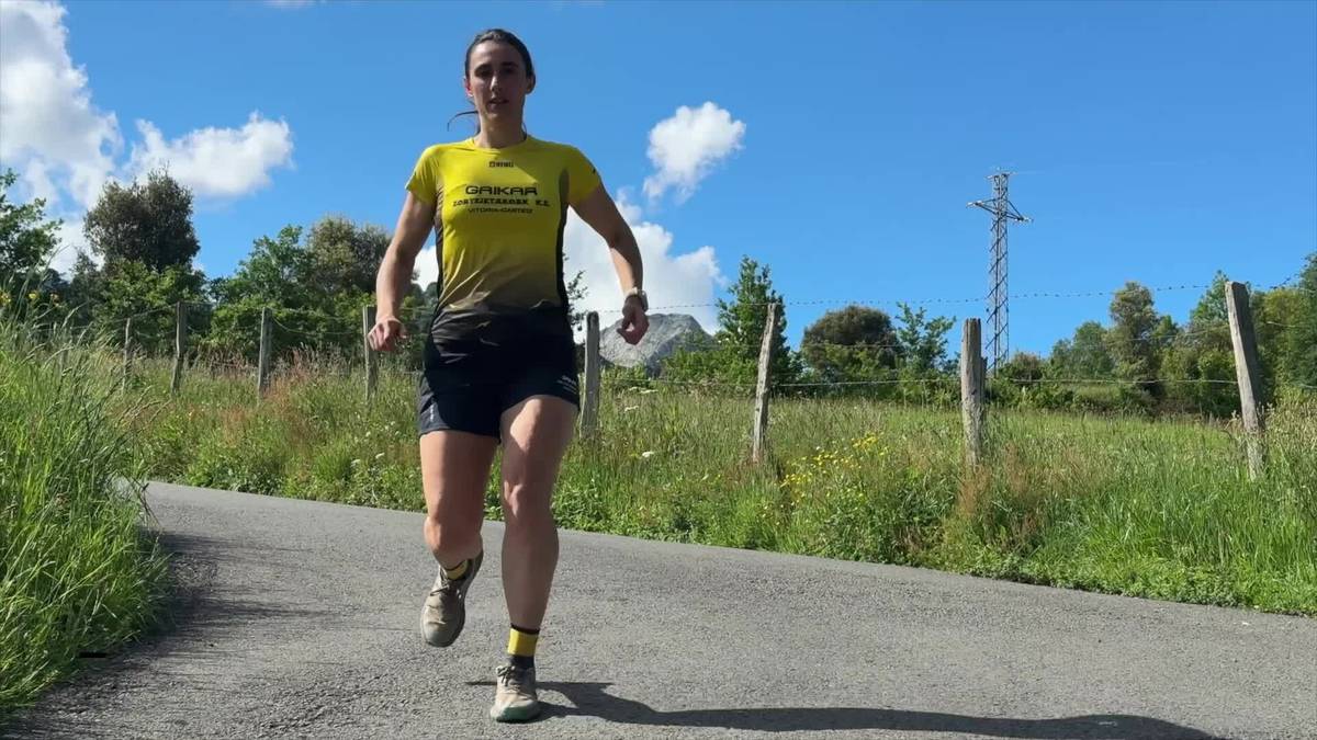 Ainhoa Oyanguren: mendi lasterketak, patinajea eta hockey-a