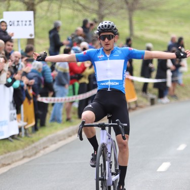 Gorlako igoera, Asentziotik