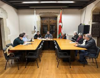 Kontratu txikien gaia izan dute eztabaidagai azaroko osoko bilkuran