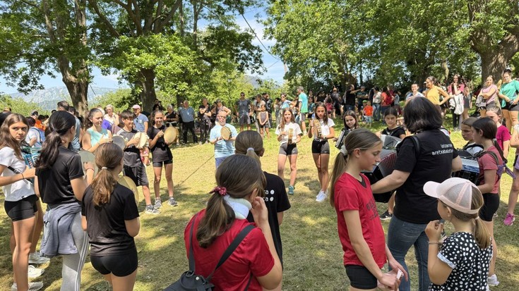 Jai-giroak hartuko du Aozaratza auzoa domekan, Otala Zelai Egunean