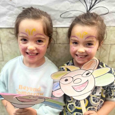 Nahikari eta Julene Garay