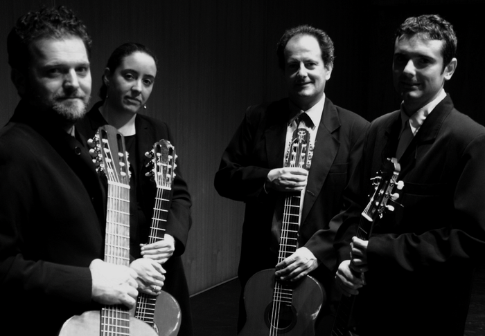 Lau gitarra-jole domekan, Musikegunak zikloa amaitzeko