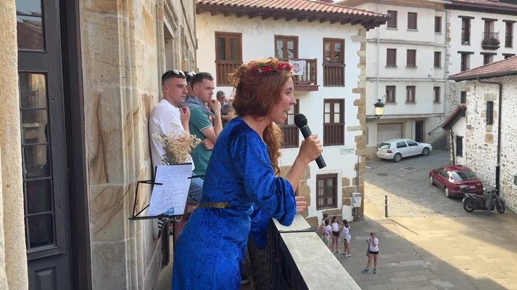 Anbotoko Marik jaietara gonbidatu ditu aramaioarrak