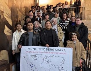 Bergaran erroldatu berriei ongietorria, argazkitan