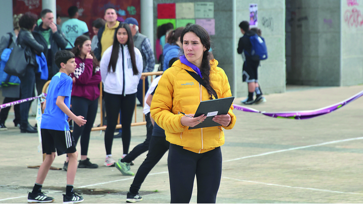 Kirol entrenatzaileen eta monitoreen profesionalizazioaren argi-ilunak