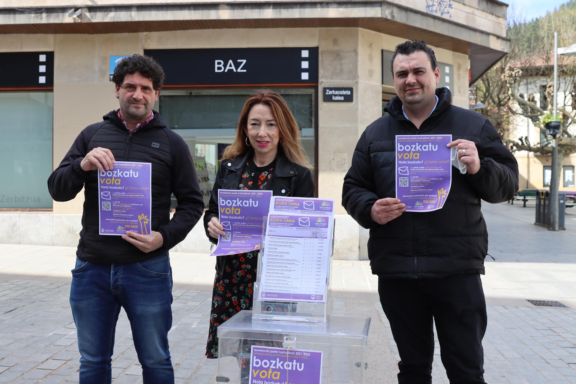 Hamasei proiektu daude aukeran bozketa fasean