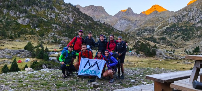 "Giro eta konpainia onean" egin dute Pirinioetako egonaldia Arrolakoek