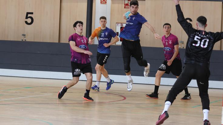 Igoera fasetik gertu egon nahi du Soraluze BKEk, derbia irabazita