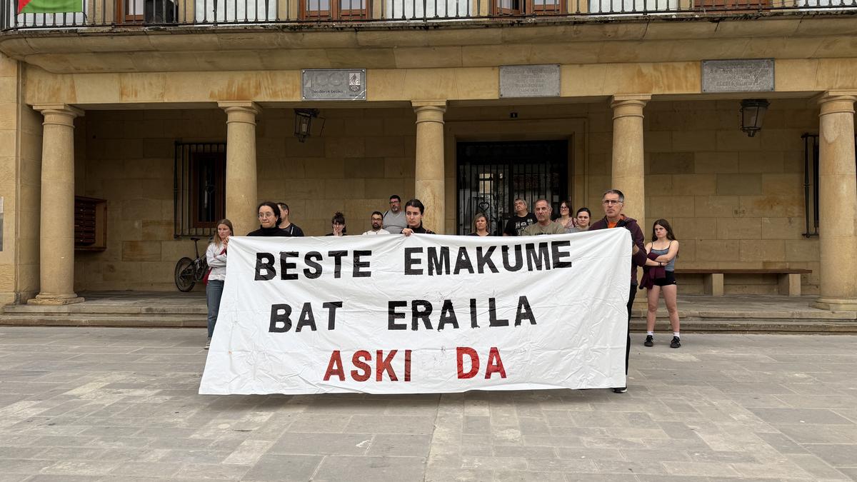 Basauriko hilketa matxista salatu dute Elgetan