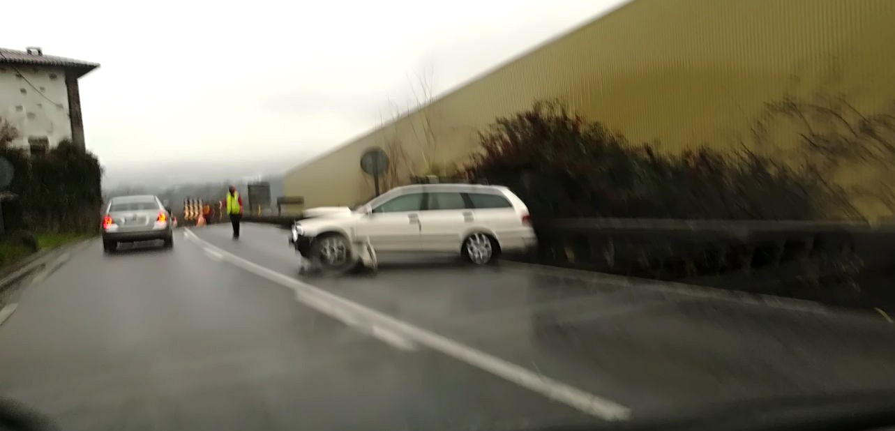 Bi istripu gertatu dira gaur Oñatin