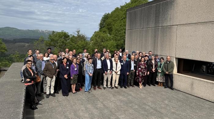 Jakiundek lau kide berrirekin egin du udaberriko bilkura Arantzazulaben