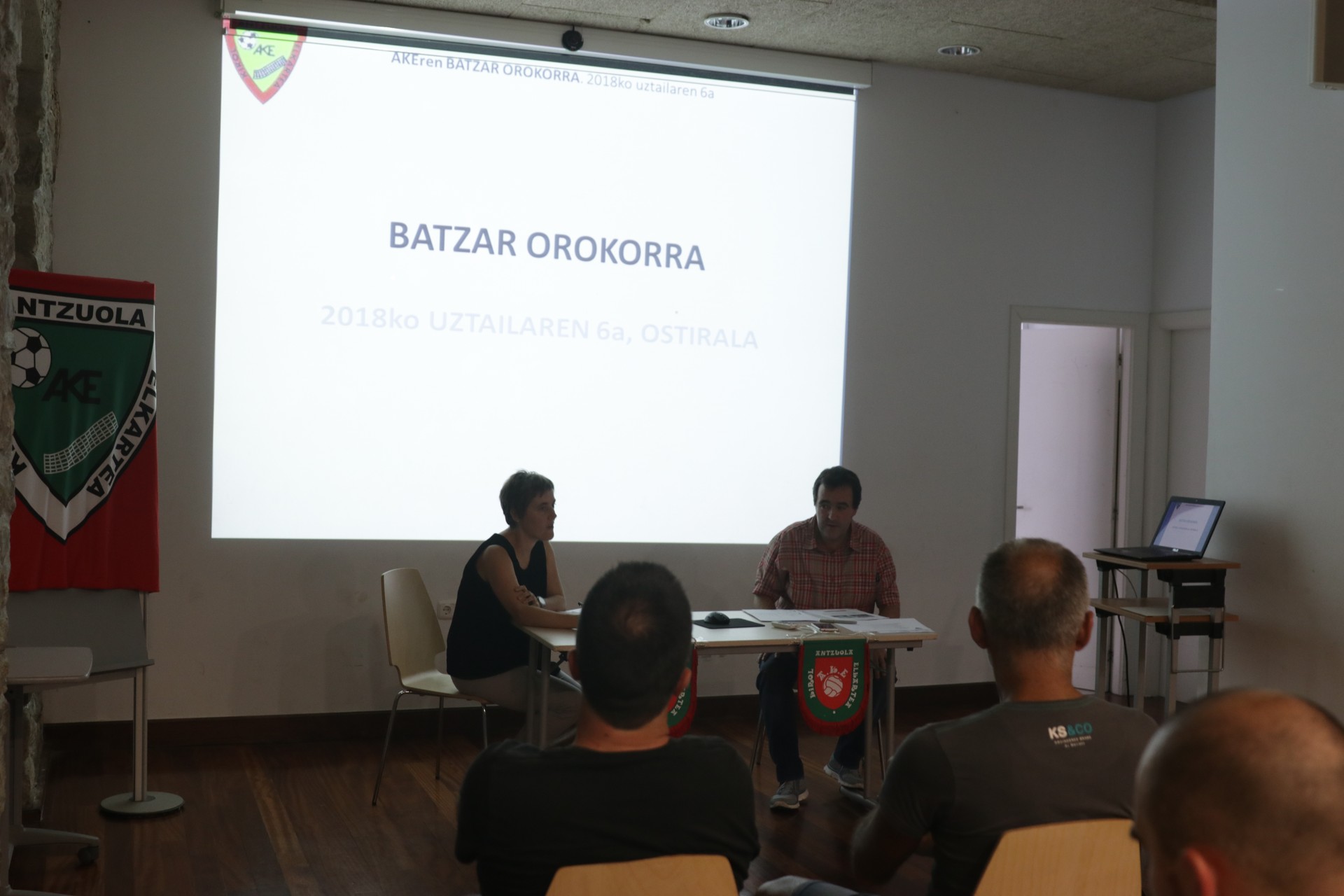 Ibon Gezalaga: "Denis Itxasorekin batuko gara Eztalako aldagelen egoeraz berba egiteko"