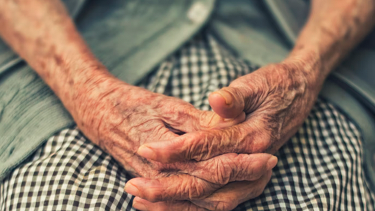 100 urte edo gehiago