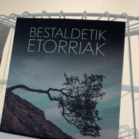 'Bestaldetik etorriak' liburuaren aurkezpena