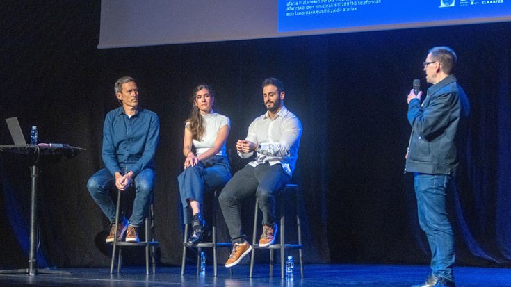 Nazioarteko hegemonia berriaz goi mailako hizlariekin, Lanbroa elkarteari esker