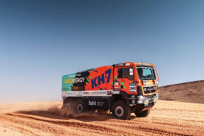 Dakar Rally-ko lehen kamioi hibridoaren bateriak egin ditu Fagor Ederbatt negozioak