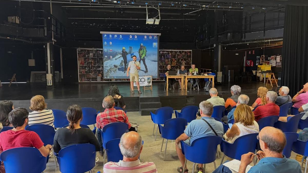 Euskal Mendizale Federazioak Espaloian egin du Ohiko Batzar Nagusia