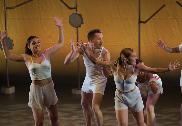 Maurizia pandero jolearen historia ezagutu dute dantzaren bitartez bergararrek - 10