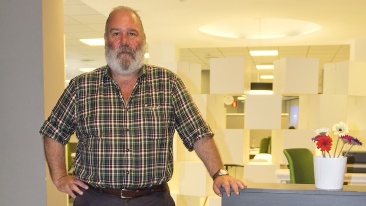 Emun kooperatibaren sortzaile Dani Larrea euskaltzalea hil da