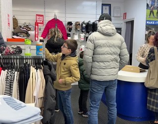 Neguko merkealdiak "hasiera ona" izan du