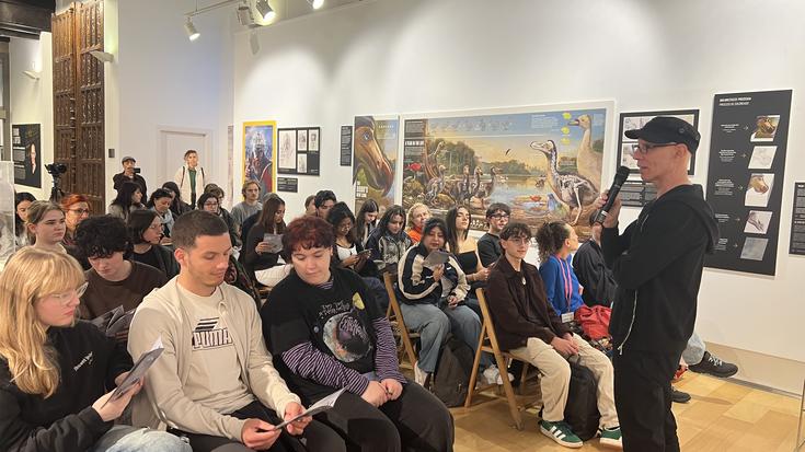 Fernando Baptistaren erakusketaren inaugurazioak ikusmina piztu du Bergaran