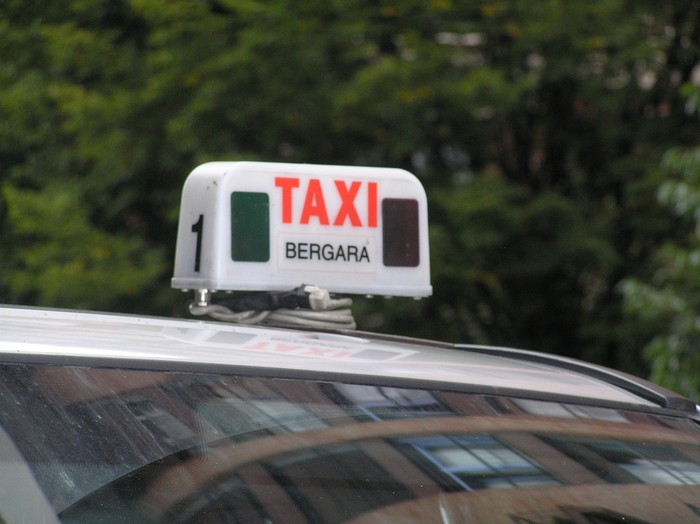 Pentekosteetan auzo-taxi zerbitzua eskainiko du Bergarako Udalak
