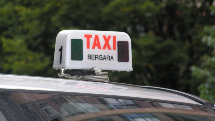 Pentekosteetan auzo-taxi zerbitzua eskainiko du Bergarako Udalak