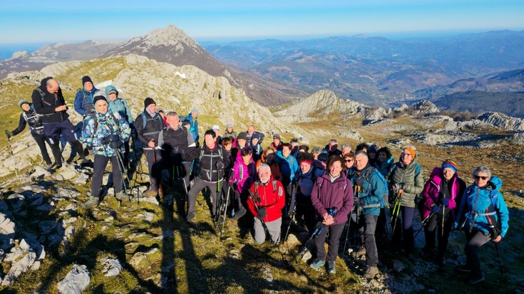 Aratzeko gailurrera izan da 2025eko azken irteera