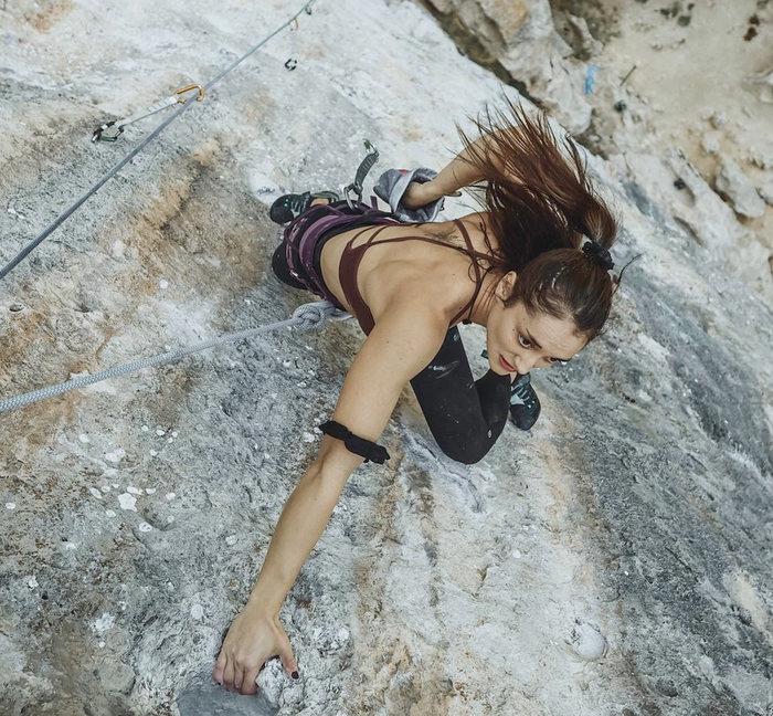 Irati Etxebarrieta: "Belauna bigarrenez hautsi nuenean yoga izan zen nire terapia onena"